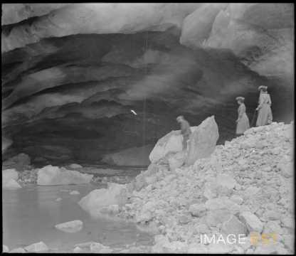 Grotte de glace (La Grave)