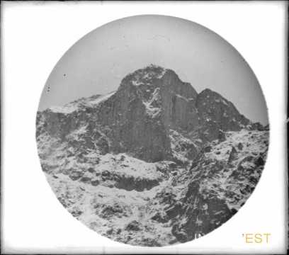 Massif montagneux (Chamonix-Mont-Blanc)
