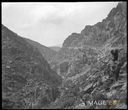 Paysage rocheux (Corse)