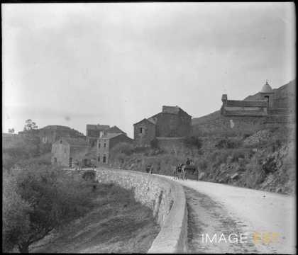 Calèche sur une route (Corse)