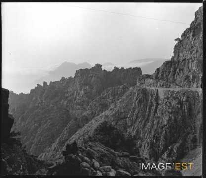 Route dans les calanques (Piana)