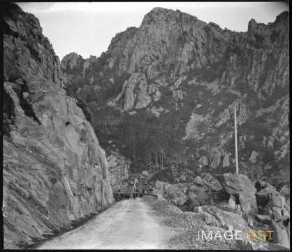 Route dans les calanques (Piana)