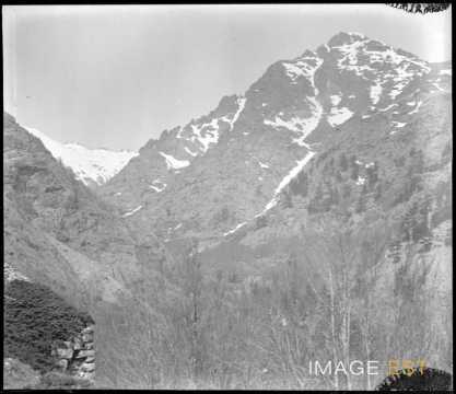 Massif montagneux (Ajaccio)