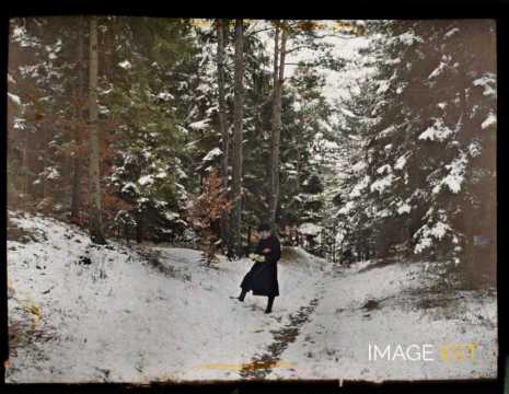 Homme sur un sentier (Meurthe-et-Moselle)