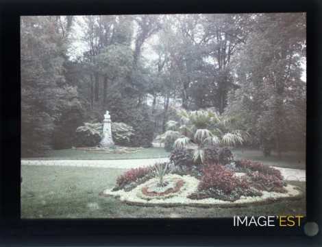 Parterre de fleurs (Nancy)