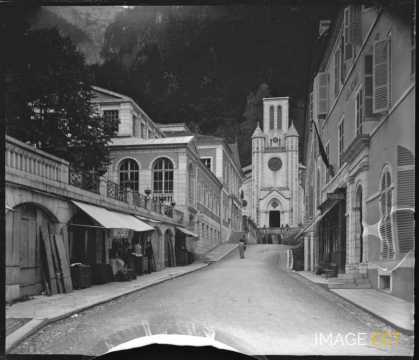 Église et établissement thermal (Eaux-Bonnes)