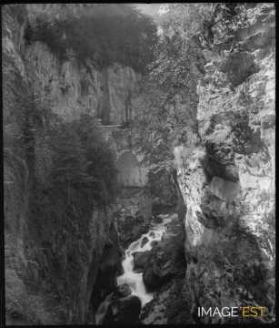 Gorge et pont du Hourat (Eaux-Chaudes)