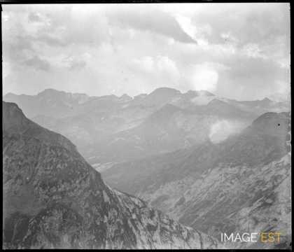 Vue sur les sommets de Gavarnie (Gavarnie-Gèdre)