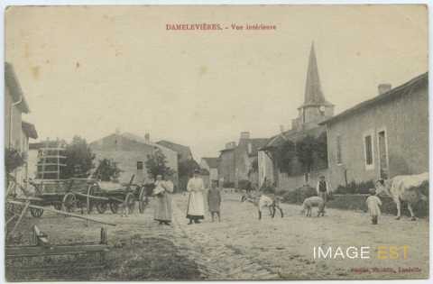 Femmes et enfants (Damelevières)