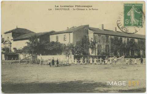 Château et ferme (Drouville)