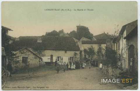 Mairie et école (Lemainville)