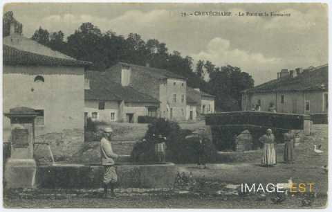 Pont et fontaine (Crévéchamps)