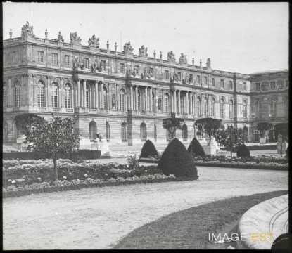 Château (Versailles)