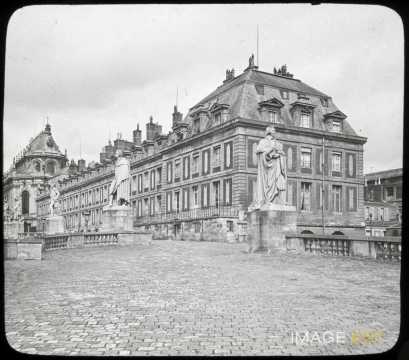 Château (Versailles)