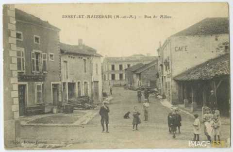 Rue des Halles (Essey-et Maizerais)
