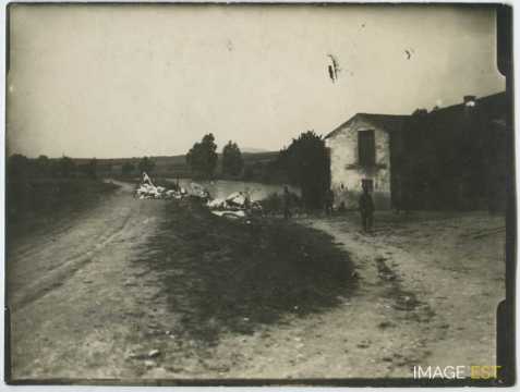 Avion biplan détruit (Essey-et-Maizerais)