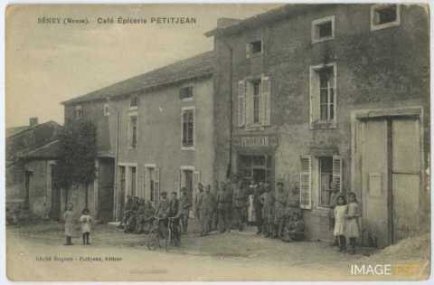 Groupe de civils et de soldats (Beney)