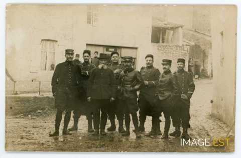 Civil et militaires (Chaligny)