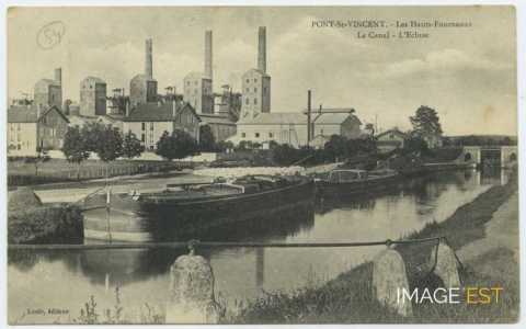 Hauts fourneaux et canal (Pont-Saint-Vincent)