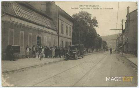Le personnel (Neuves-Maisons)