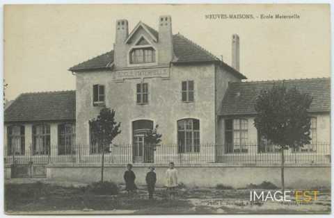 École maternelle (Neuves-Maisons)