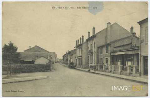 Rue du général Thiry (Neuves-Maisons)