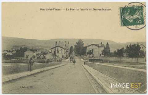 Rue Jean Jaurès (Pont-Saint-Vincent)