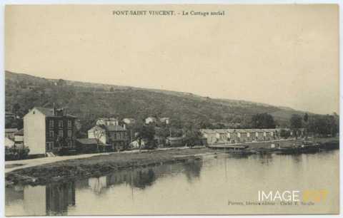 Logements ouvriers (Pont-Saint-Vincent)