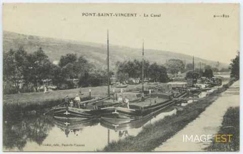 Péniches (Pont-Saint-Vincent)