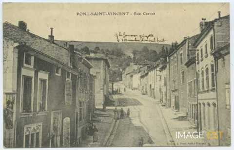 Rue Carnot (Pont-Saint-Vincent)