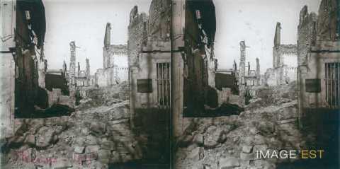 Bâtiments en ruines (Reims)