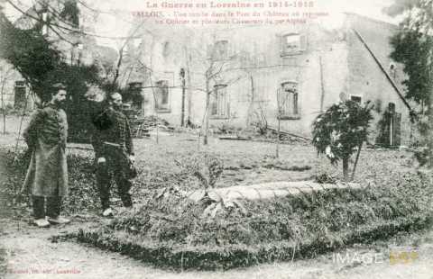 Tombe militaire (Vallois)