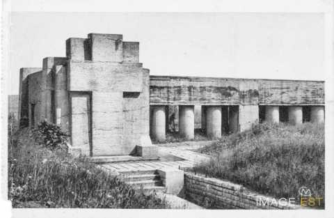 Monument de la Tranchée  des Baïonnettes (Douaumont)