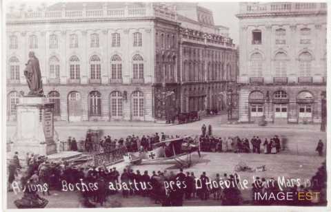 Avion allemand exposé  en 1917 (Nancy)