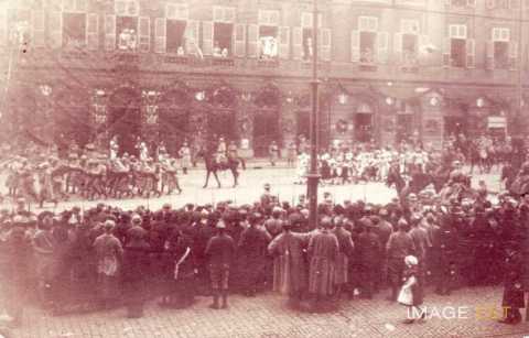 Défilé  des troupes françaises (Metz)