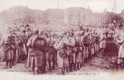 Défilé  des troupes françaises (Metz)