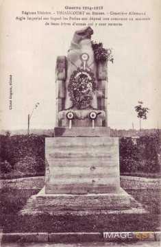 Aigle du cimetière allemand (Thiaucourt)