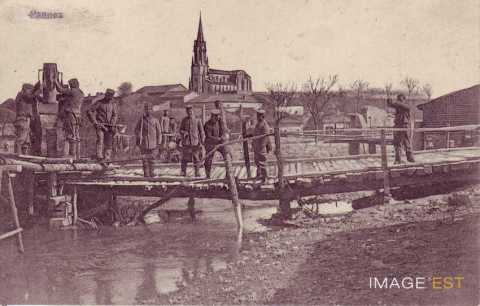 Pont en bois (Pannes)