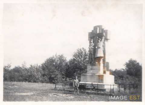 Monument de la Croix des Carmes (Montauville)