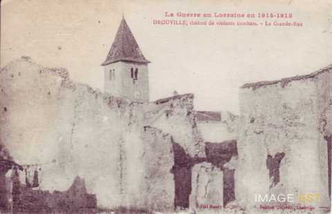 Grande rue en ruines (Drouville)