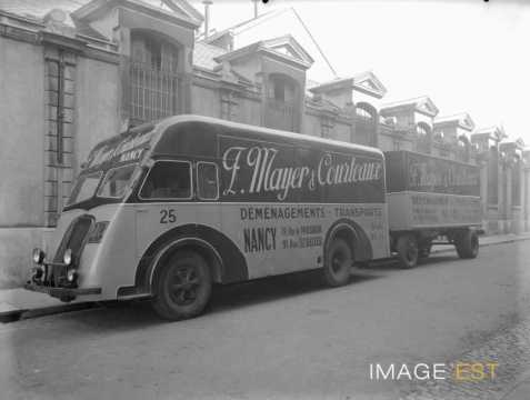 Camion de déménagement (Nancy)