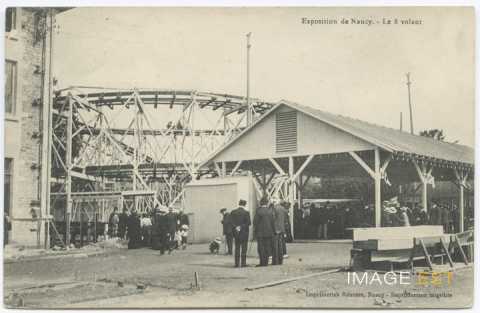 Attraction "Le 8 volant" (Nancy)