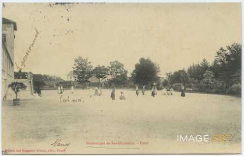 École Charlemagne et square (Nancy)