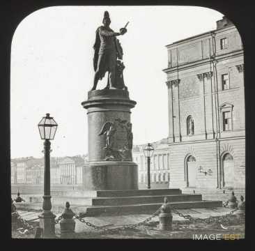Statue de Souvaroff (Saint-Pétersbourg)
