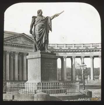 Statue de Koutouzov (Saint-Pétersbourg)