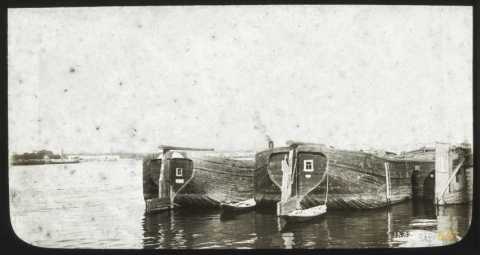 Bateaux (Saint-Pétersbourg)