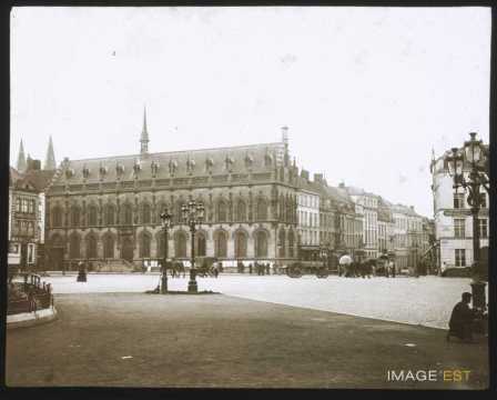 Hôtel de ville (Courtrai)