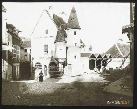 Fabrique de biscuits (Arnay-le-Duc)