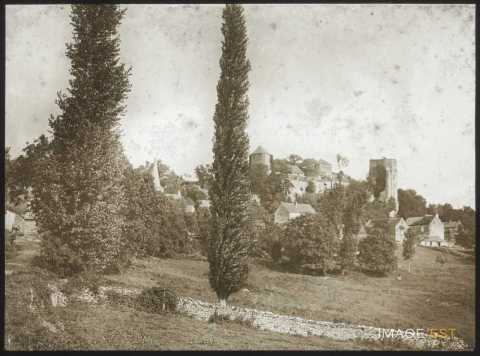 Hameau près de Beaune (Côte-d'Or)