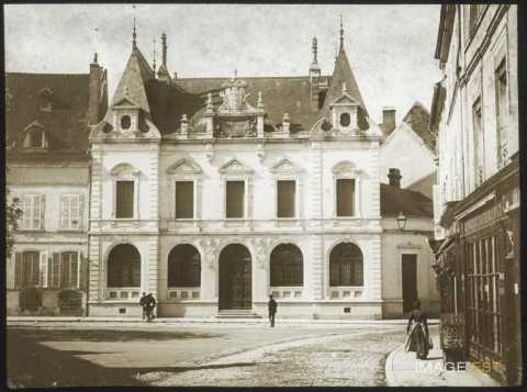 Caisse d'épargne (Beaune)